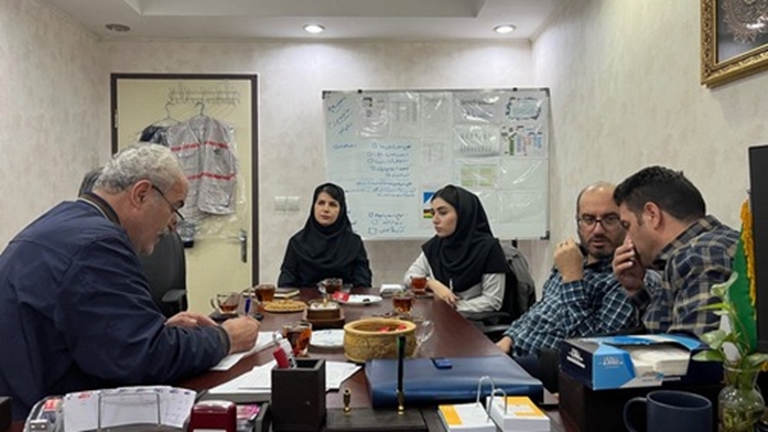 حضور ناظران غذا و دارو در داروخانه بیمارستان شهدای پاکدشت