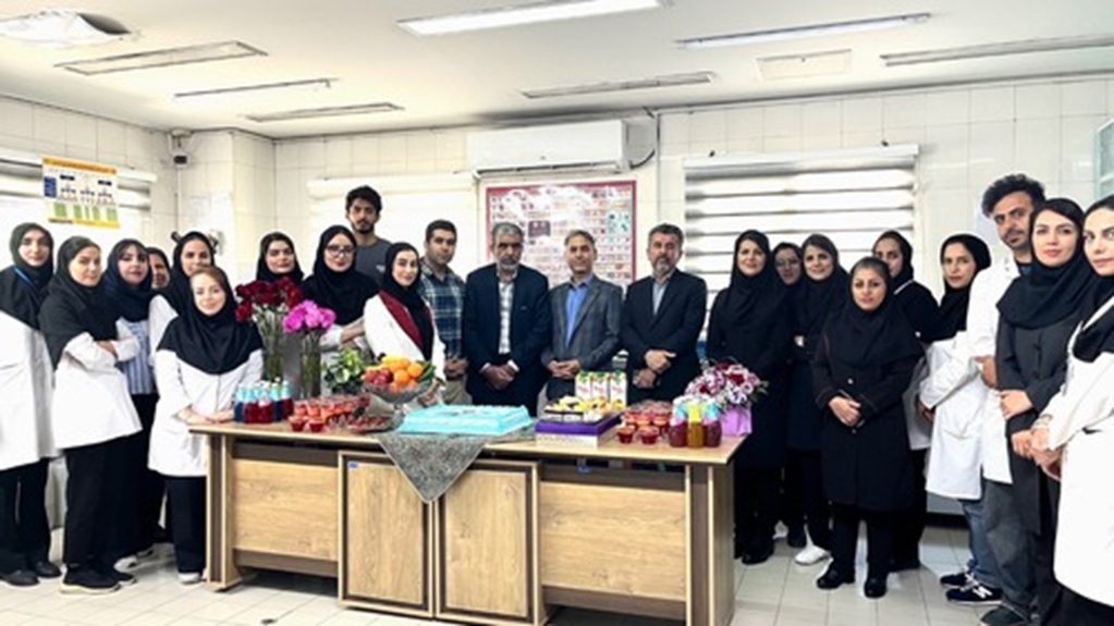 تقدیر ریاست بیمارستان شهدای پاکدشت از کارکنان آزمایشگاه در روز جهانی آزمایشگاه